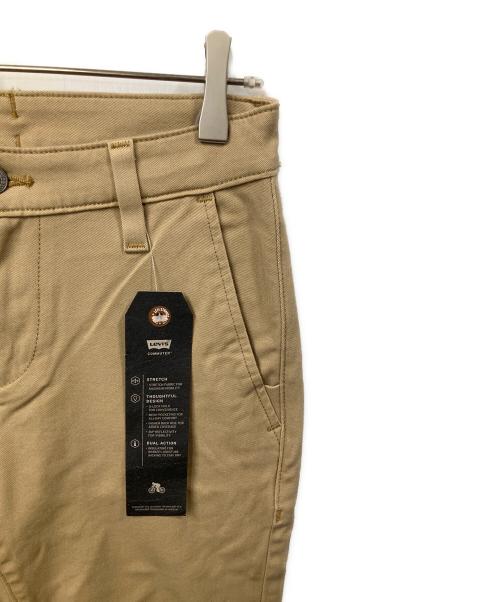 LEVI'S（リーバイス）LEVI'S (リーバイス) Mens Commuter Pro 511 trouser ベージュ サイズ:W28 未使用品の古着・服飾アイテム