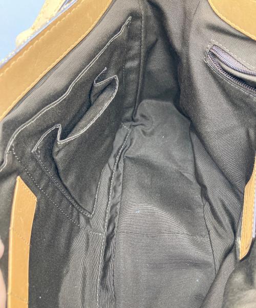 COACH（コーチ）COACH (コーチ) ショルダーバッグ シグネチャーキャンバス ベージュの古着・服飾アイテム