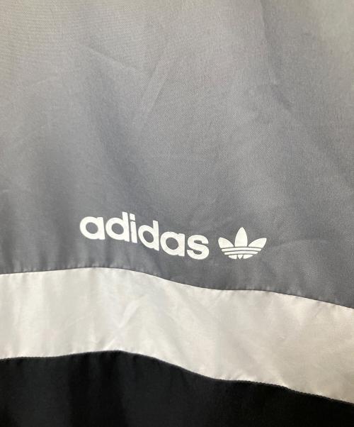 adidas Originals（アディダスオリジナル）adidas originals (アディダスオリジナル) イタスカ リバーシブル ウィンドブレーカー ブラック×グレー サイズ:Ｌの古着・服飾アイテム