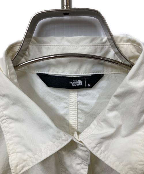 THE NORTH FACE（ザ ノース フェイス）THE NORTH FACE (ザ ノース フェイス) ラッスルキャノピーシャツ アイボリー ホワイト サイズ:Mの古着・服飾アイテム