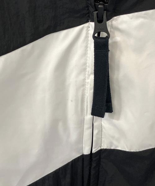 NIKE（ナイキ）NIKE (ナイキ) WOVEN JACKE ブラック×ホワイト サイズ:Lの古着・服飾アイテム