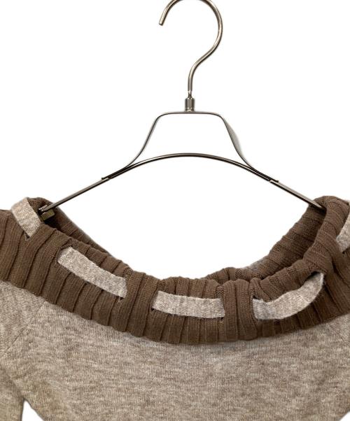 darich（ダーリッチ）Darich (ダーリッチ) オフショルステッチニットミニワンピース ベージュ サイズ:FREEの古着・服飾アイテム