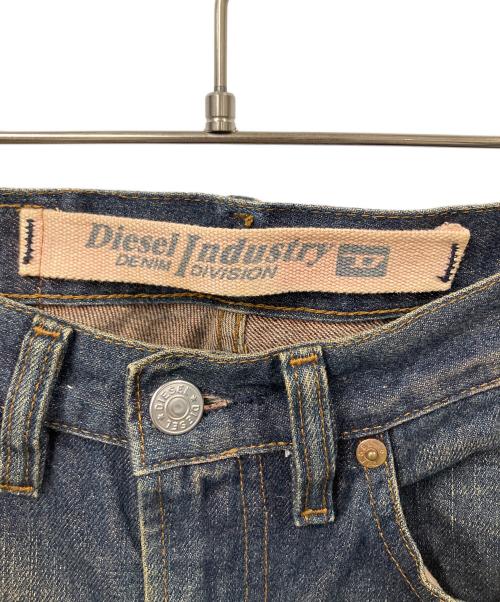 DIESEL（ディーゼル）DIESEL (ディーゼル) テーパードデニムパンツ インディゴ サイズ:73.5cm（W29）の古着・服飾アイテム