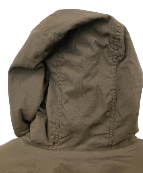 PUMA（プーマ）PUMA (プーマ) アノラックパーカー カーキ×オレンジ カーキ サイズ:Oの古着・服飾アイテム