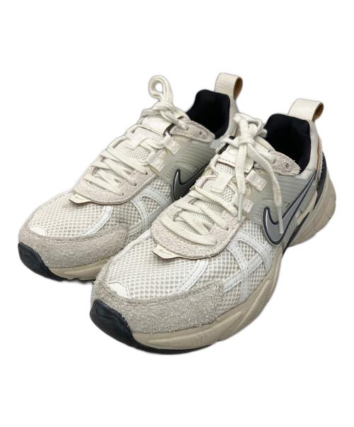 NIKE（ナイキ）NIKE (ナイキ) W NIKE V2K RUN ホワイト サイズ:24.5の古着・服飾アイテム