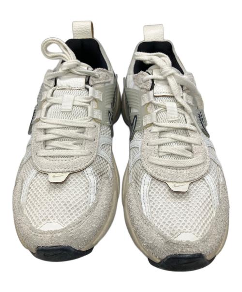 NIKE（ナイキ）NIKE (ナイキ) W NIKE V2K RUN ホワイト サイズ:24.5の古着・服飾アイテム