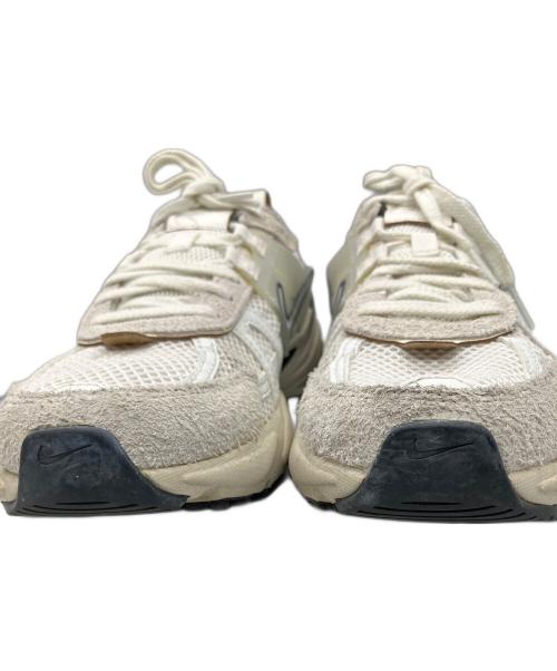 NIKE（ナイキ）NIKE (ナイキ) W NIKE V2K RUN ホワイト サイズ:24.5の古着・服飾アイテム