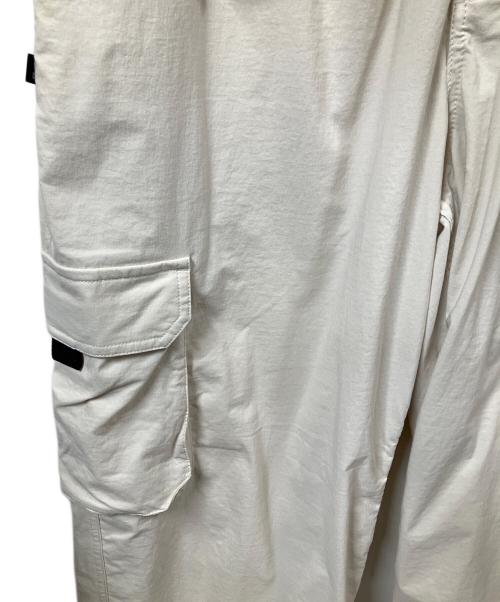 NIKE SB（ナイキエスビー）NIKE SB (ナイキエスビー) Cargo Skate Pants アイボリー サイズ:Lの古着・服飾アイテム