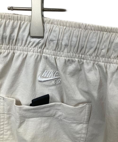 NIKE SB（ナイキエスビー）NIKE SB (ナイキエスビー) Cargo Skate Pants アイボリー サイズ:Lの古着・服飾アイテム