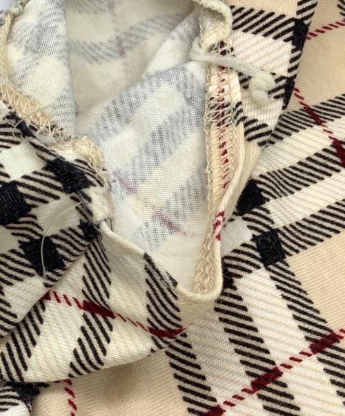 BURBERRY BLUE LABEL（バーバリー ブルー レーベル）BURBERRY BLUE LABEL (バーバリー ブルー レーベル) ノースリーブブラウス ベージュ サイズ:38の古着・服飾アイテム