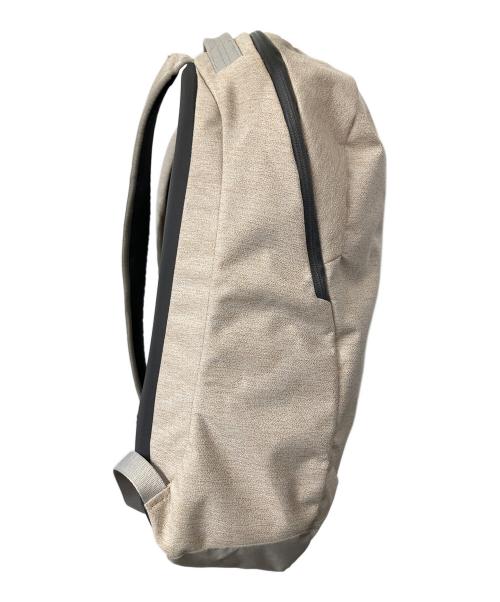 bellroy（ベルロイ）Bellroy (ベルロイ) Via Backpack ベージュの古着・服飾アイテム