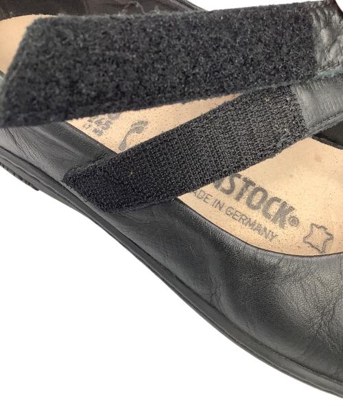 BIRKENSTOCK（ビルケンシュトック）BIRKENSTOCK (ビルケンシュトック) フラットシューズ ブラック ブラック サイズ:24.5の古着・服飾アイテム