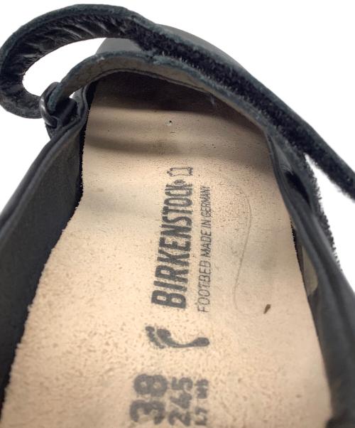 BIRKENSTOCK（ビルケンシュトック）BIRKENSTOCK (ビルケンシュトック) フラットシューズ ブラック ブラック サイズ:24.5の古着・服飾アイテム