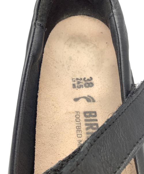 BIRKENSTOCK（ビルケンシュトック）BIRKENSTOCK (ビルケンシュトック) フラットシューズ ブラック ブラック サイズ:24.5の古着・服飾アイテム
