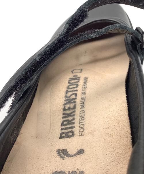 BIRKENSTOCK（ビルケンシュトック）BIRKENSTOCK (ビルケンシュトック) フラットシューズ ブラック ブラック サイズ:24.5の古着・服飾アイテム