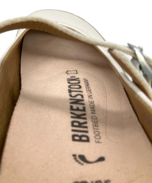 BIRKENSTOCK（ビルケンシュトック）BIRKENSTOCK (ビルケンシュトック) フラットシューズ ホワイト ホワイト サイズ:24.5の古着・服飾アイテム