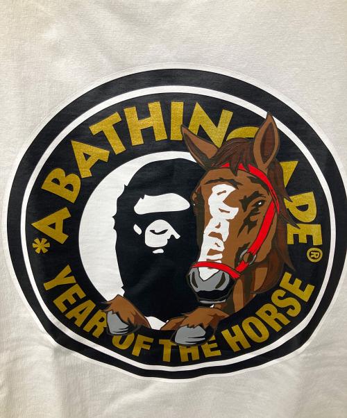 A BATHING APE（アベイシングエイプ）A BATHING APE (アベイシングエイプ) YEAR OF THE HORSE TEE ホワイト サイズ:sの古着・服飾アイテム