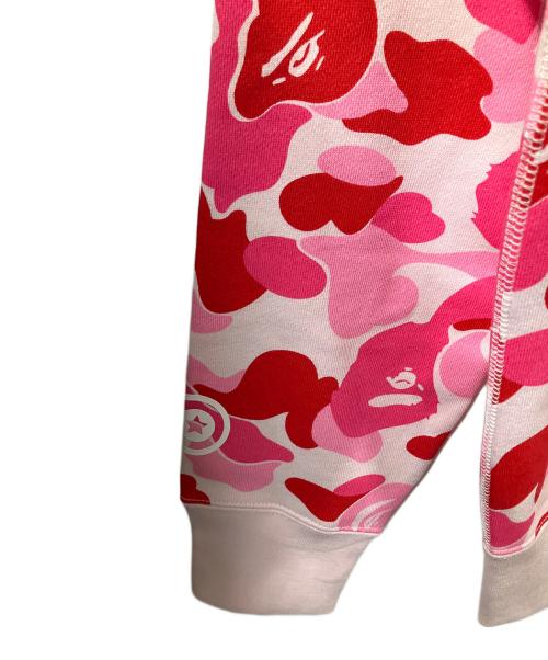 A BATHING APE（アベイシングエイプ）A BATHING APE (アベイシングエイプ) シャーク　スウェット　カモフラピンク ピンク サイズ:Mの古着・服飾アイテム