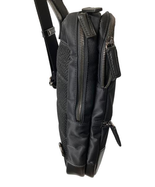 BLACK LABEL CRESTBRIDGE（ブラックレーベル クレストブリッジ）BLACK LABEL CRESTBRIDGE (ブラックレーベル クレストブリッジ) ショルダーバッグ ブラック ブラックの古着・服飾アイテム