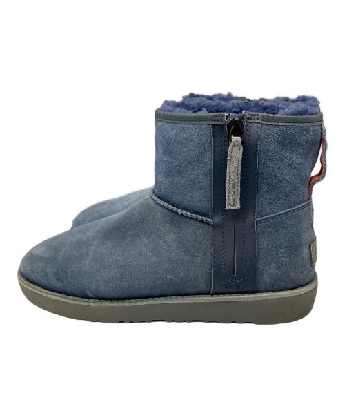 UGG（アグ）UGG (アグ) クラシック ミニ ジップ ウォータープルーフ ネイビー サイズ:26の古着・服飾アイテム