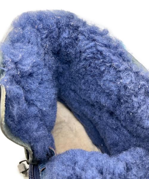 UGG（アグ）UGG (アグ) クラシック ミニ ジップ ウォータープルーフ ネイビー サイズ:26の古着・服飾アイテム