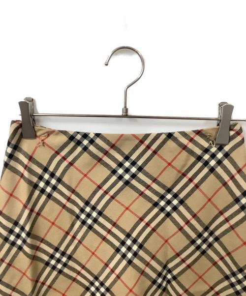 BURBERRY BLUE LABEL（バーバリー ブルー レーベル）BURBERRY BLUE LABEL (バーバリー ブルー レーベル) 膝丈スカート ノバチェック ベージュ サイズ:38の古着・服飾アイテム