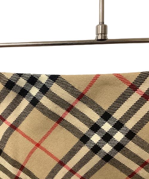 BURBERRY BLUE LABEL（バーバリー ブルー レーベル）BURBERRY BLUE LABEL (バーバリー ブルー レーベル) 膝丈スカート ノバチェック ベージュ サイズ:38の古着・服飾アイテム