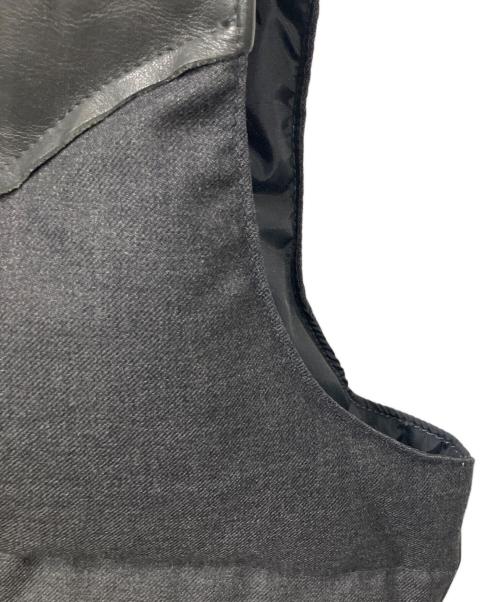 RockyMountainFeatherBed（ロッキーマウンテンフェザーベッド）RockyMountainFeatherBed (ロッキーマウンテンフェザーベッド) レザー切替ダウンベスト グレー サイズ:36の古着・服飾アイテム