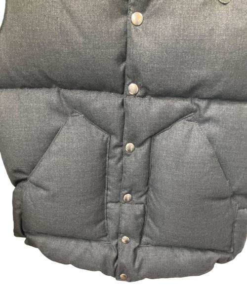 RockyMountainFeatherBed（ロッキーマウンテンフェザーベッド）RockyMountainFeatherBed (ロッキーマウンテンフェザーベッド) レザー切替ダウンベスト グレー サイズ:36の古着・服飾アイテム