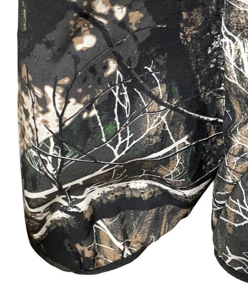 NIKE（ナイキ）NIKE (ナイキ) Dri-FIT リアルツリー ランニングジャケット ブラック×カーキ サイズ:Mの古着・服飾アイテム