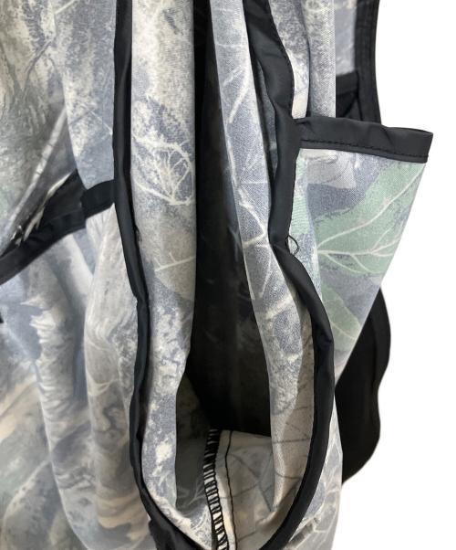 NIKE（ナイキ）NIKE (ナイキ) Dri-FIT リアルツリー ランニングジャケット ブラック×カーキ サイズ:Mの古着・服飾アイテム