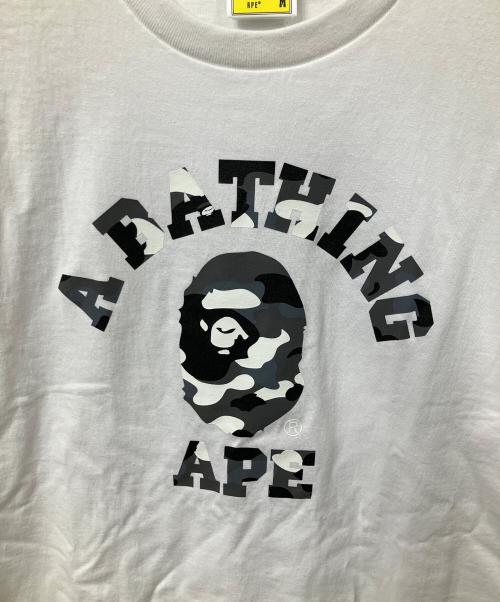 A BATHING APE（アベイシングエイプ）A BATHING APE (アベイシングエイプ) カモフラージュTシャツ　ホワイト ホワイト サイズ:2の古着・服飾アイテム