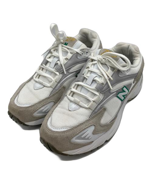 NEW BALANCE（ニューバランス）NEW BALANCE (ニューバランス) BEAUTY&YOUTH (ビューティーアンドユース) 725別注ローカットスニーカー ホワイト ホワイト サイズ:25の古着・服飾アイテム