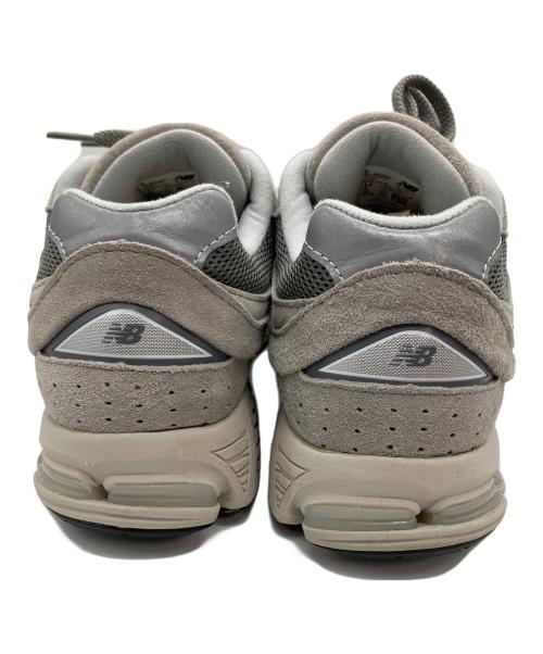 NEW BALANCE（ニューバランス）NEW BALANCE (ニューバランス) 2002スニーカー　グレー グレー サイズ:27.5の古着・服飾アイテム