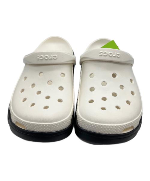 crocs（クロックス）crocs (クロックス) サンダル ホワイト ホワイト サイズ:Mの古着・服飾アイテム