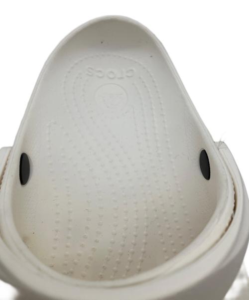 crocs（クロックス）crocs (クロックス) サンダル ホワイト ホワイト サイズ:Mの古着・服飾アイテム