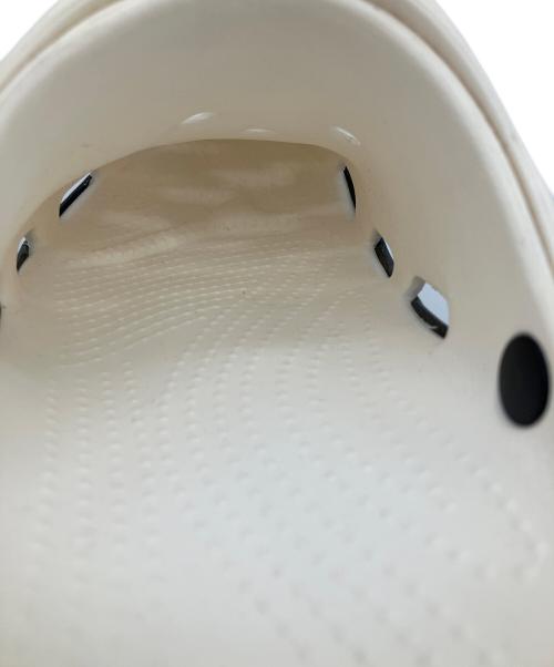 crocs（クロックス）crocs (クロックス) サンダル ホワイト ホワイト サイズ:Mの古着・服飾アイテム
