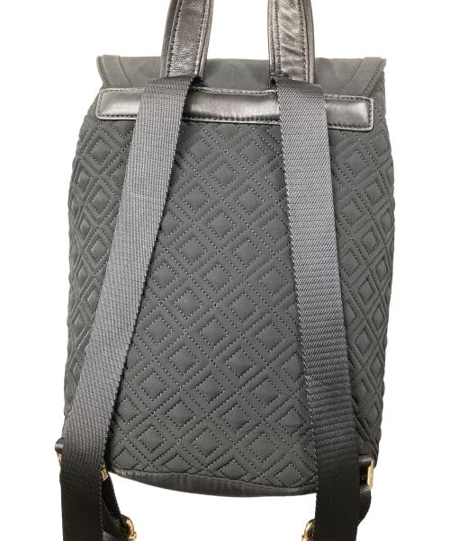 TORY BURCH（トリーバーチ）TORY BURCH (トリーバーチ) ナイロンフラップバックパック ブラックの古着・服飾アイテム