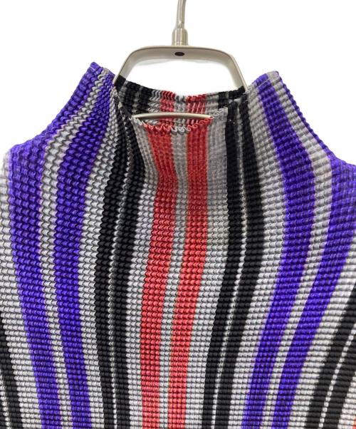ISSEY MIYAKE PLEATS（イッセイミヤケ プリーツ）ISSEY MIYAKE PLEATS (イッセイミヤケ プリーツ) マルチストライププリーツブラウス グレー サイズ:3の古着・服飾アイテム