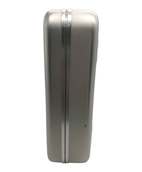 ZERO HALLIBURTON（ゼロ ハリバートン）ZERO HALLIBURTON (ゼロハリバートン) アタッシュケース シルバーの古着・服飾アイテム