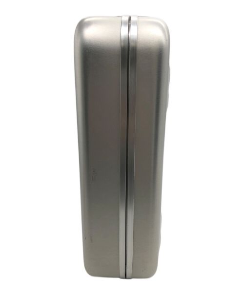 ZERO HALLIBURTON（ゼロ ハリバートン）ZERO HALLIBURTON (ゼロハリバートン) アタッシュケース シルバーの古着・服飾アイテム