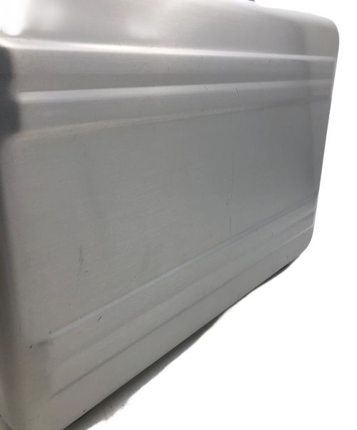 ZERO HALLIBURTON（ゼロ ハリバートン）ZERO HALLIBURTON (ゼロハリバートン) アタッシュケース シルバーの古着・服飾アイテム