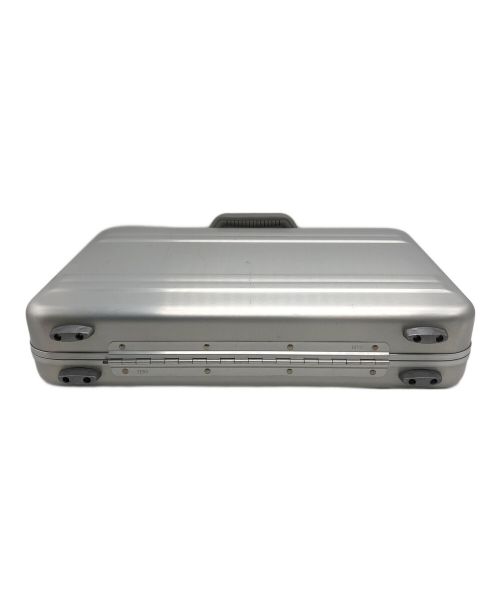 ZERO HALLIBURTON（ゼロ ハリバートン）ZERO HALLIBURTON (ゼロハリバートン) アタッシュケース シルバーの古着・服飾アイテム