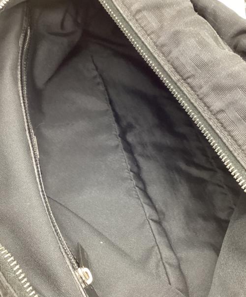 FENDI（フェンディ）FENDI (フェンディ) ショルダーバッグ ブラックの古着・服飾アイテム