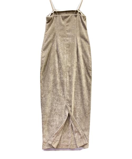 COCODEAL（ココディール）COCODEAL (ココディール) クラッシュベロアコンパクトカーデ×キャミワンピース ベージュ サイズ:1の古着・服飾アイテム