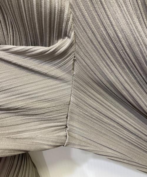 PLEATS PLEASE（プリーツプリーズ）PLEATS PLEASE (プリーツプリーズ) プリーツパンツ グレー サイズ:3の古着・服飾アイテム