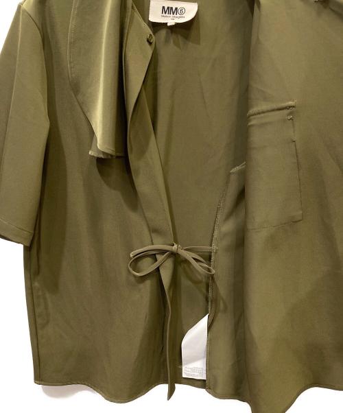 MM6 Maison Margiela（エムエムシックスメゾンマルジェラ）MM6 Maison Margiela (エムエムシックス メゾンマルジェラ) 半袖シャツ オリーブ サイズ:40の古着・服飾アイテム