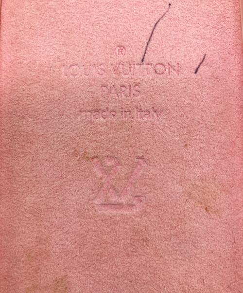 LOUIS VUITTON（ルイ ヴィトン）LOUIS VUITTON (ルイ ヴィトン) チェーンストラップ付きスマホケースの古着・服飾アイテム