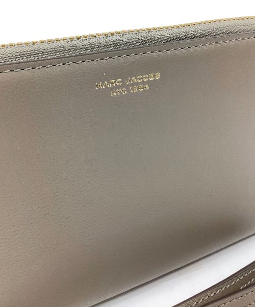 MARC JACOBS（マークジェイコブズ）MARC JACOBS (マークジェイコブス) 財布 ベージュ 未使用品の古着・服飾アイテム