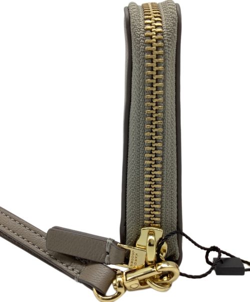 MARC JACOBS（マークジェイコブズ）MARC JACOBS (マークジェイコブス) 財布 ベージュ 未使用品の古着・服飾アイテム